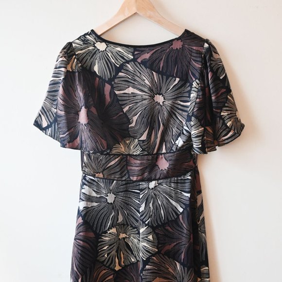 Vintage 90’s Betsey Johnson Silk Floral BLACK GOLD SILVER Flutter Sleeve Dress - Picture 6 of 10